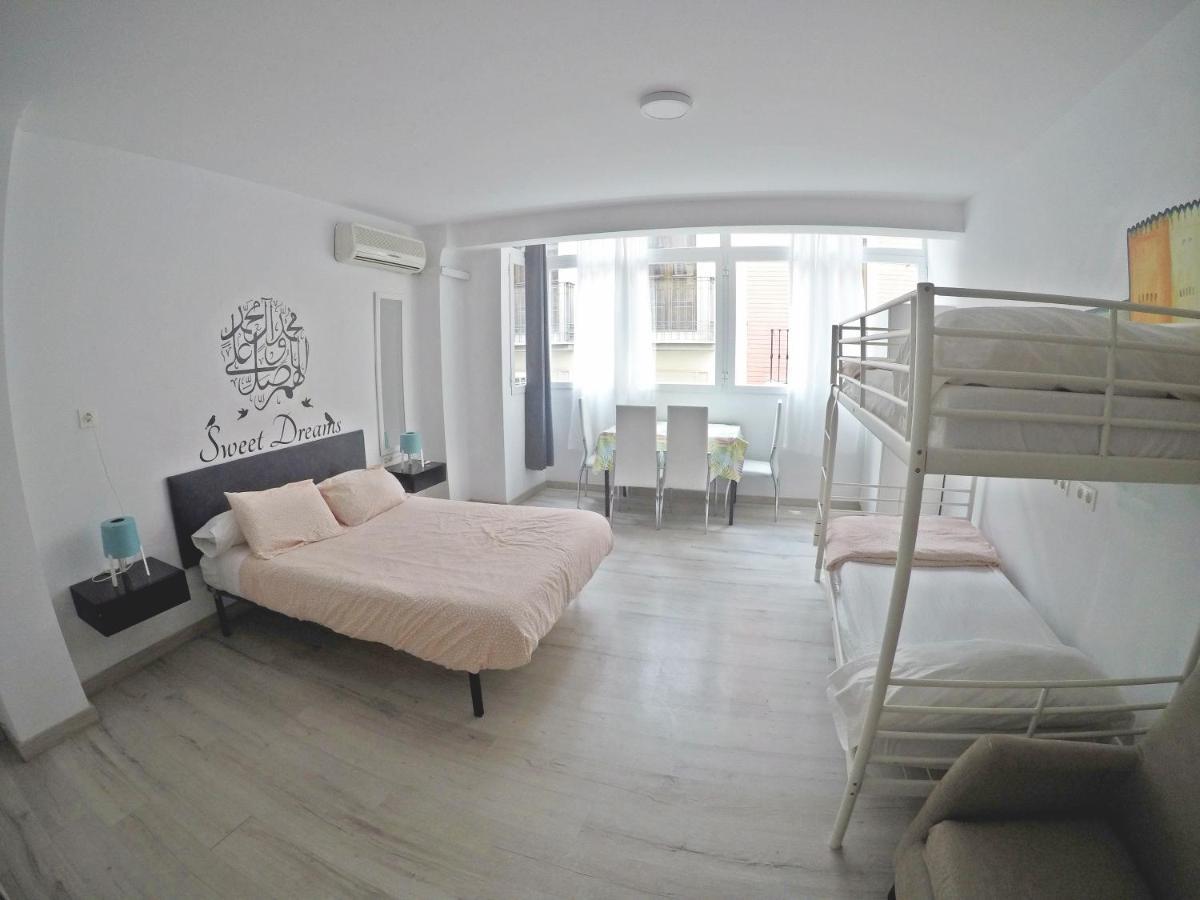 Mesonhomes Suites Center - Stay & Work กรานาดา ภายนอก รูปภาพ