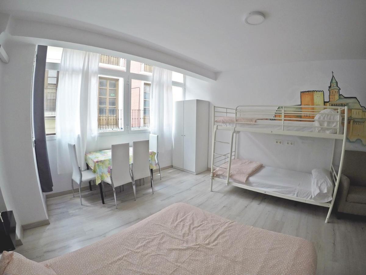 Mesonhomes Suites Center - Stay & Work กรานาดา ภายนอก รูปภาพ