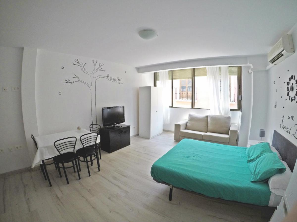 Mesonhomes Suites Center - Stay & Work กรานาดา ภายนอก รูปภาพ