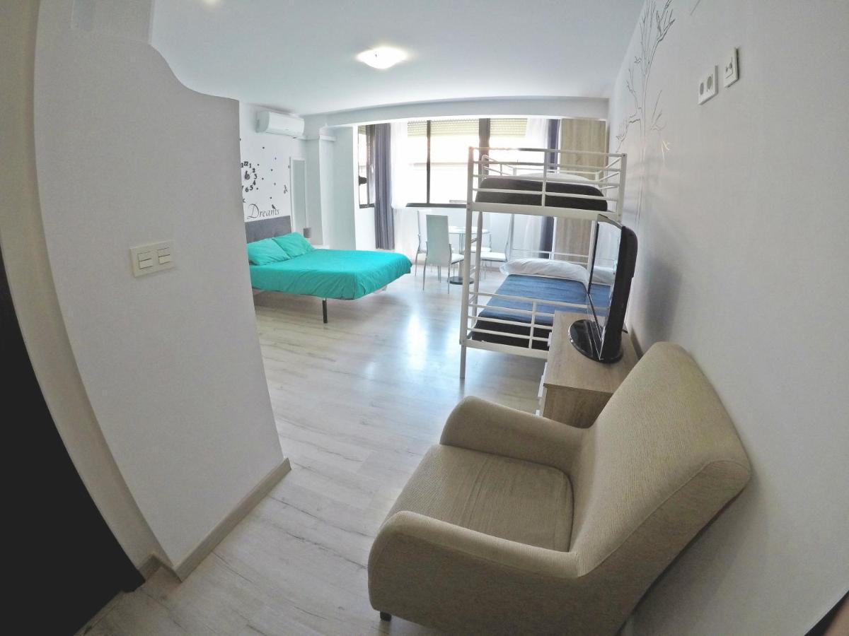 Mesonhomes Suites Center - Stay & Work กรานาดา ภายนอก รูปภาพ